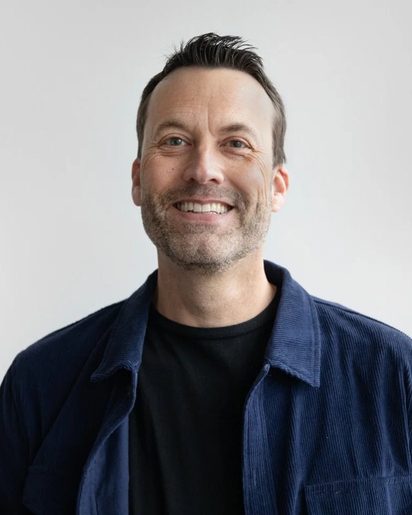 Brian Russell — Diretor executivo na Bridgetown Church